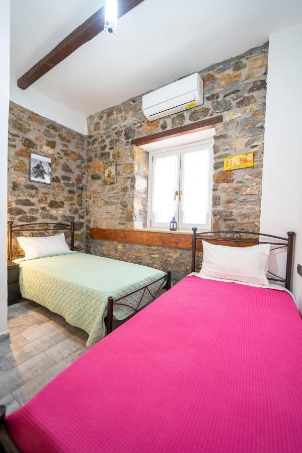 Flora'S Beach And Pool Villa In Syros Liaropa Екстер'єр фото