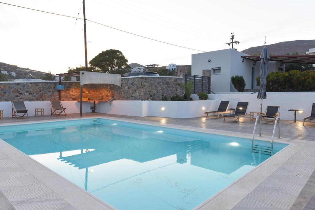 Flora'S Beach And Pool Villa In Syros Liaropa Екстер'єр фото